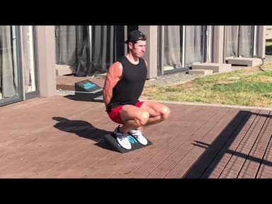 0G Step 7: 100 Hack VMO Squats