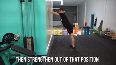 BAZ  Pullover on wall